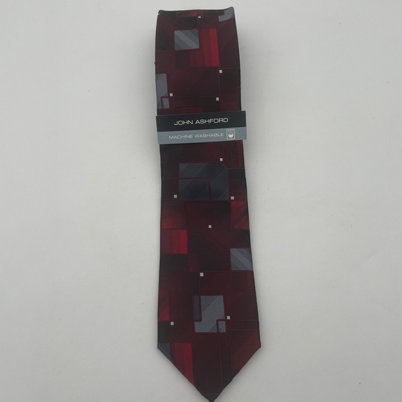 NWT John Ashford Red Black Gray Geometric Machine Washable Standard Tie One Size - Picture 1 of 5